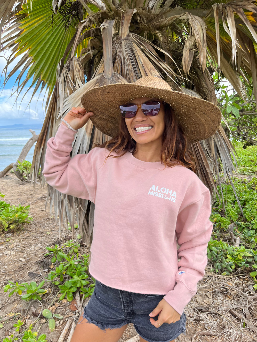 Aloha Missions Cropped Sweater | Dusty Pink