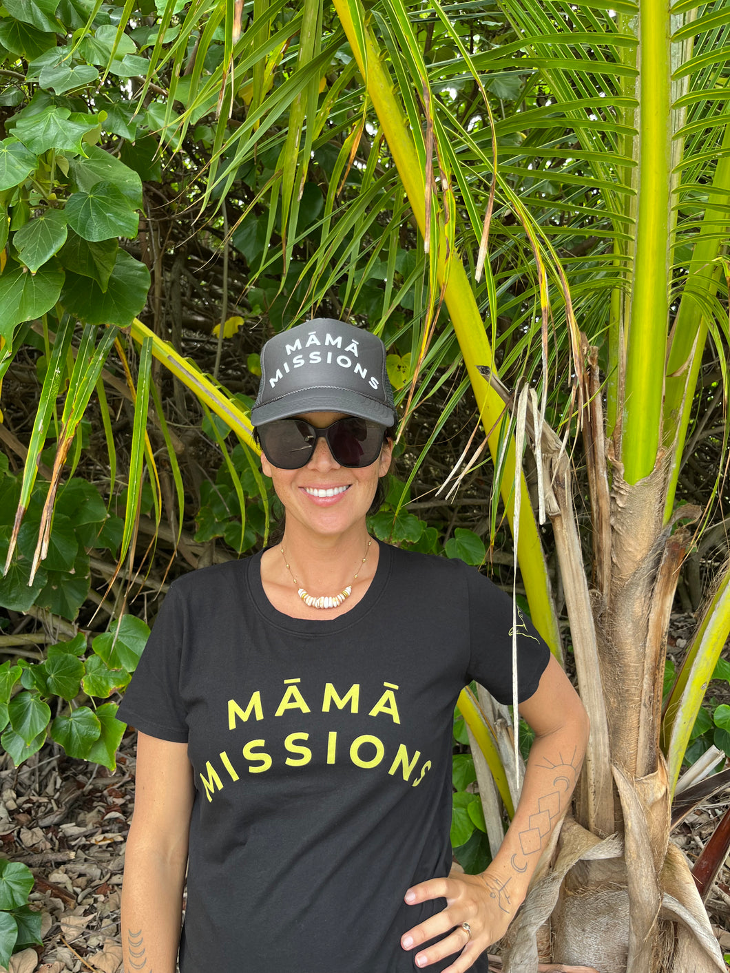 Mama Missions Tee | Black