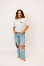 Load image into Gallery viewer, Aloha Missions Women&#39;s Crop Tee | Cement
