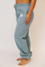 Load image into Gallery viewer, The Every Mission Pant | Dusty Blue
